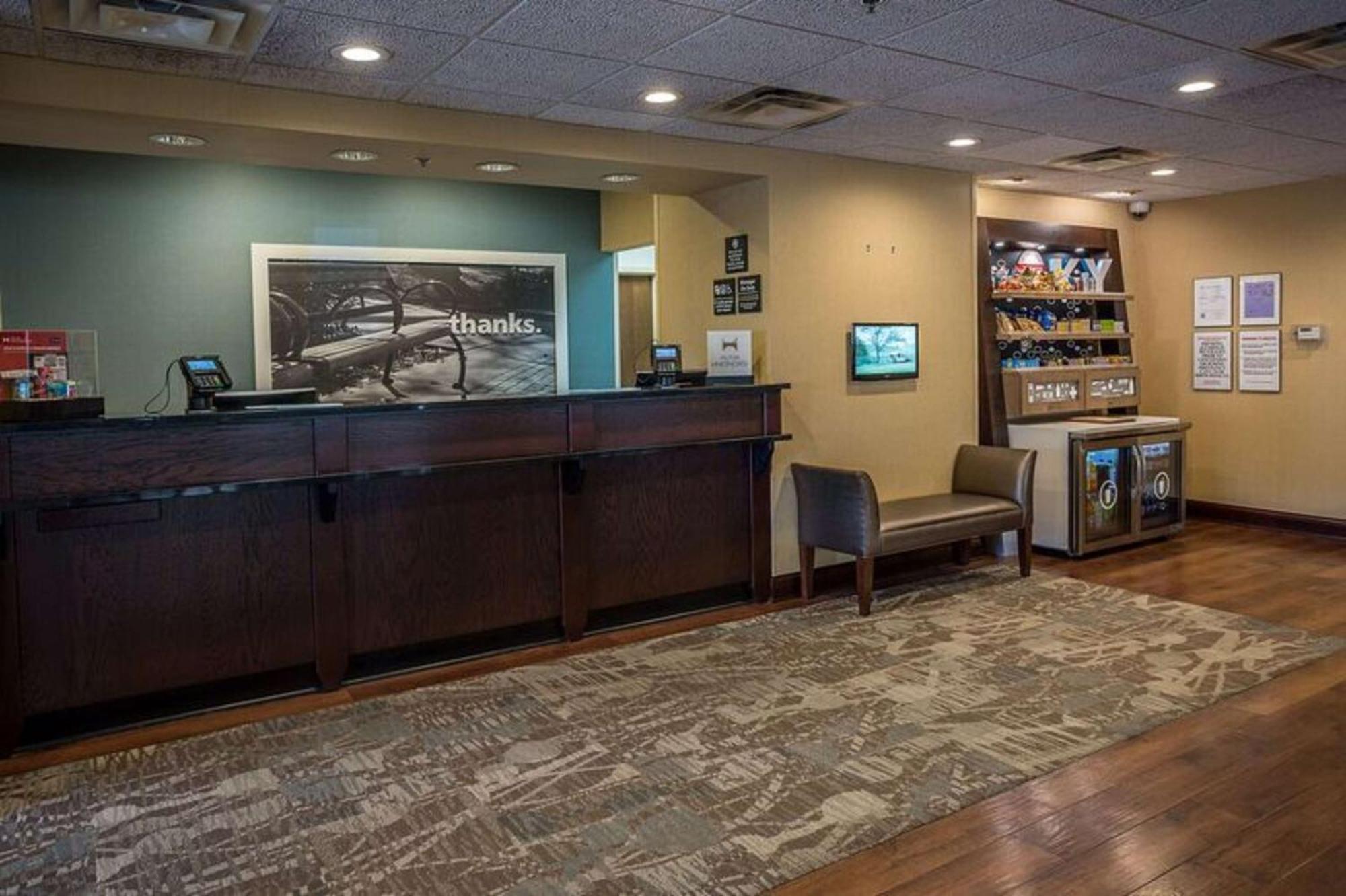 Hampton Inn Somerset Exterior photo